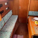 El Velero 船上ホテル プエルト・カレロ