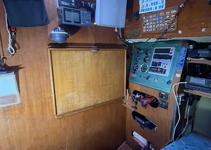 El Velero Puerto Calero