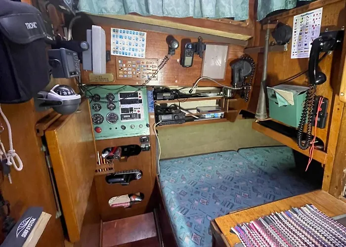 El Velero 卡列罗港