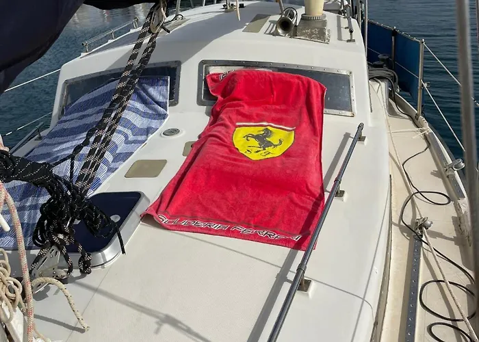 El Velero Båthotell *